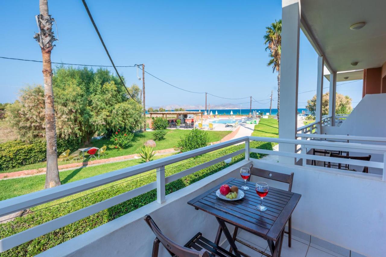 Jonathan Studio Apartments Tigaki Екстериор снимка
