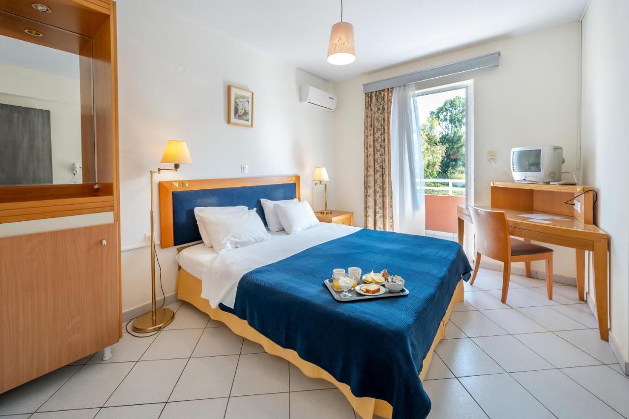 Jonathan Studio Apartments Tigaki Екстериор снимка
