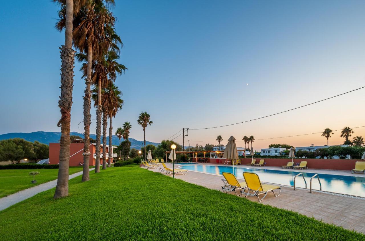 Jonathan Studio Apartments Tigaki Екстериор снимка