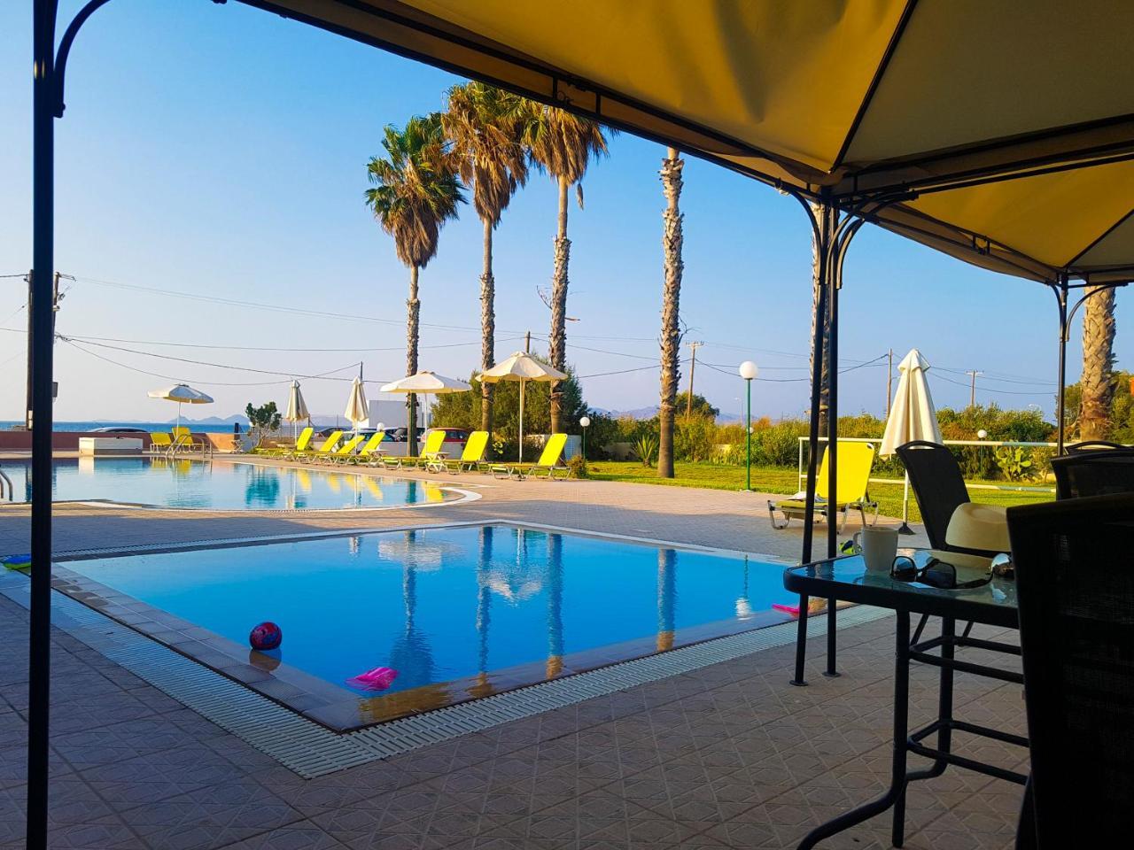 Jonathan Studio Apartments Tigaki Екстериор снимка